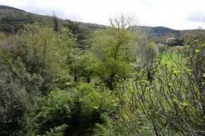 Chambre à Ponderach, dans un domaine du 17è siècle en pleine nature